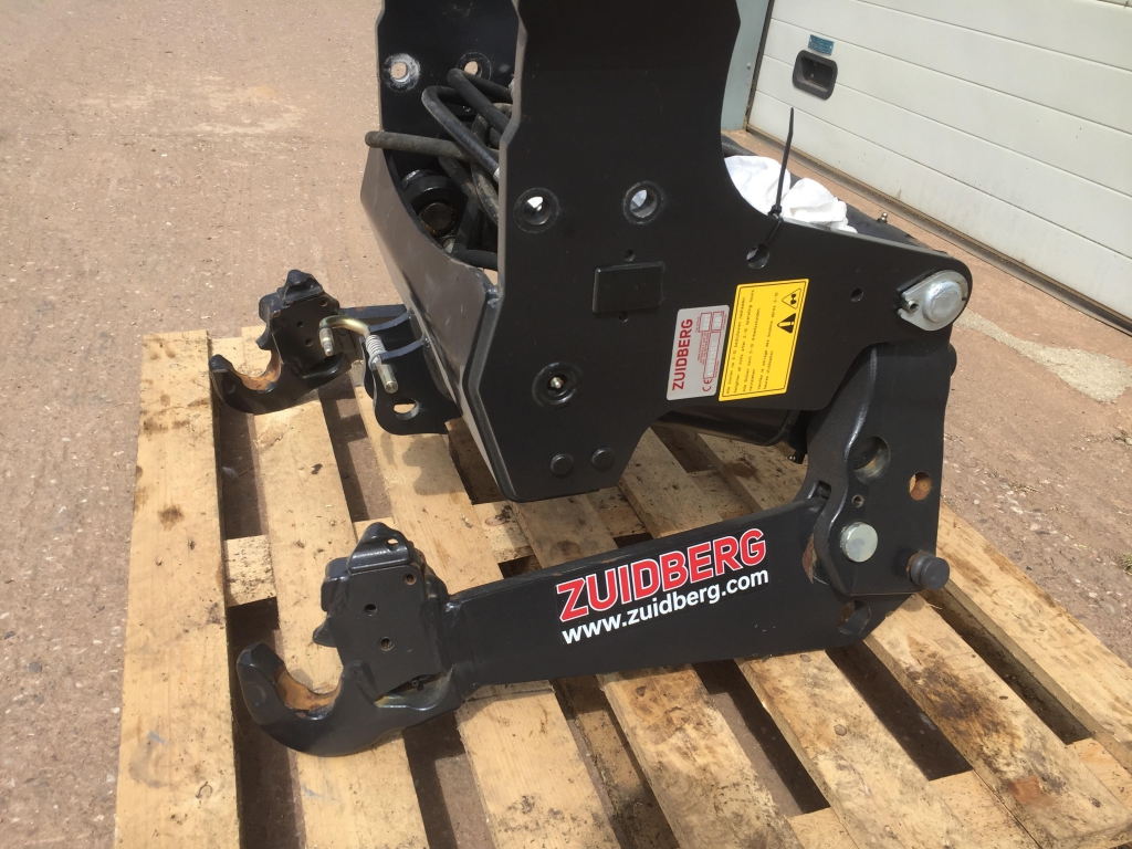 Zuidberg front linkage to fit 4 cylinder Case / New Holland tractors, as new, 2.8 ton lift
