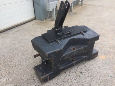 Case 1000kg weight block, used, built in tool box