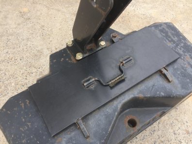 Case 1000kg weight block, used, built in tool box
