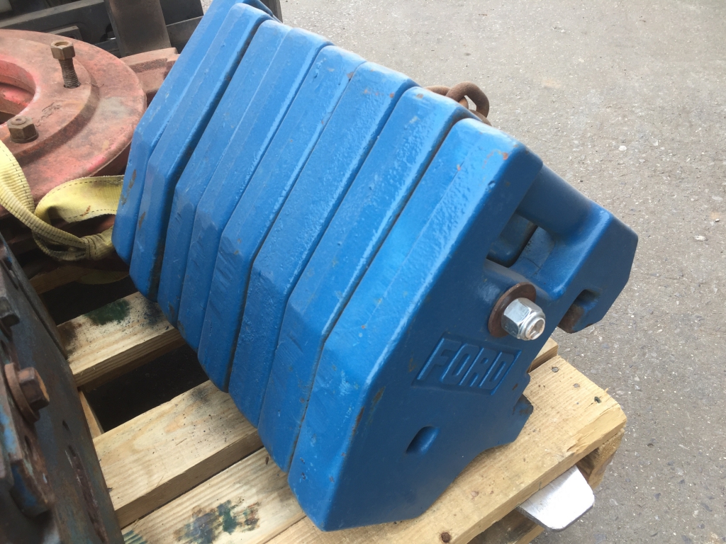 8x Ford tractor weights