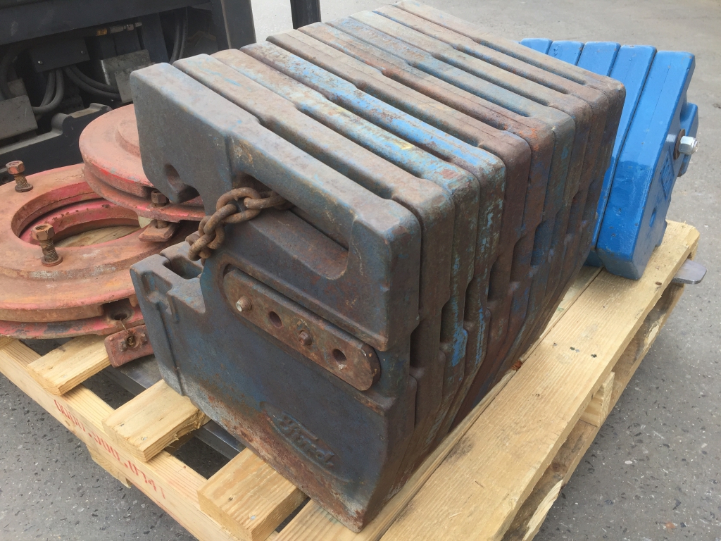 10x Ford tractor weights