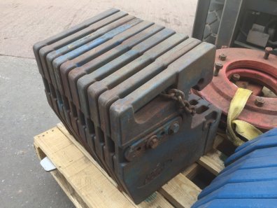 10x Ford tractor weights