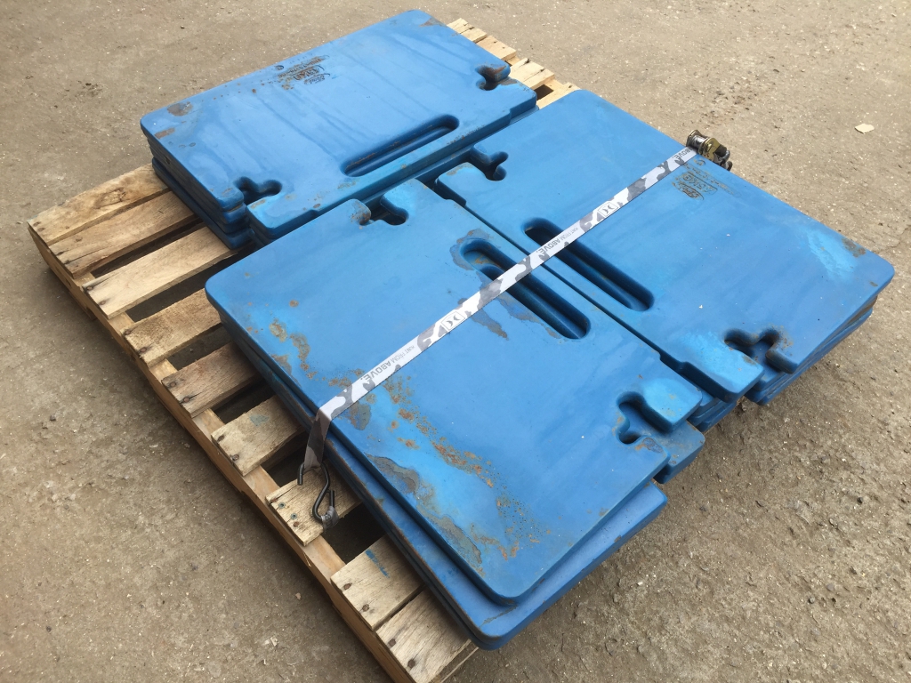 12x Ford TW belly weights, 45kg each, very good condition