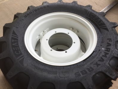 Ceat Farmax 420/85/34 + 340/85/24 tyres 99%, fitted to Ford /Case/New Holland rims