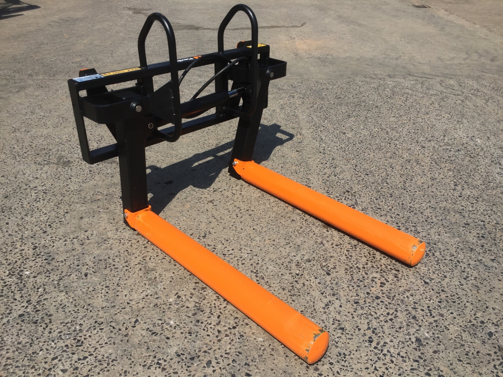 Quicke flexibal bale handler, as new, removable rollers, Euro hooks