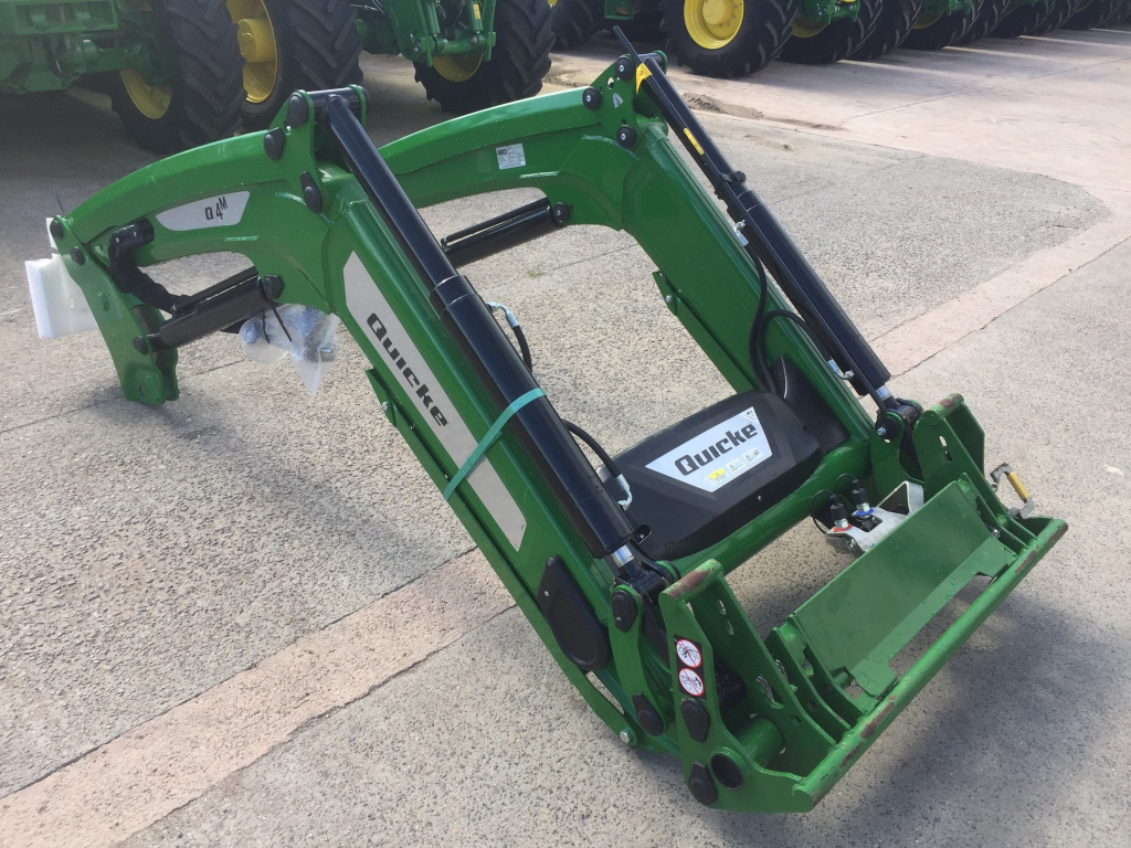 Quicke Q4m loader boom, Euro carriage, soft ride suspension, third service, this boom is similar to the Quicke Q46