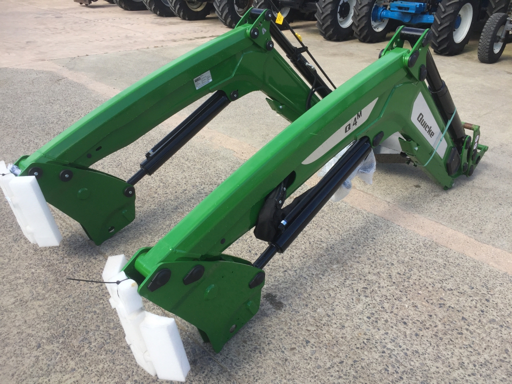 Quicke Q4m loader boom, Euro carriage, soft ride suspension, third service, this boom is similar to the Quicke Q46