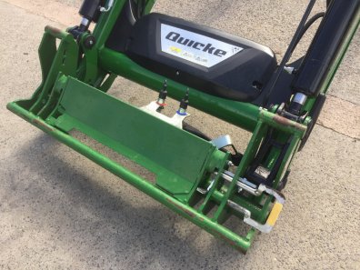 Quicke Q4m loader boom, Euro carriage, soft ride suspension, third service, this boom is similar to the Quicke Q46