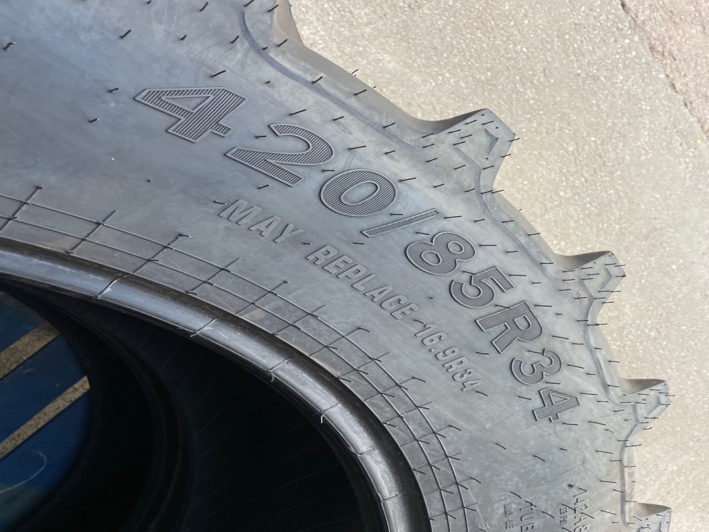 2x 16.9/34 +14.9/24 Alliance tyres, 95%