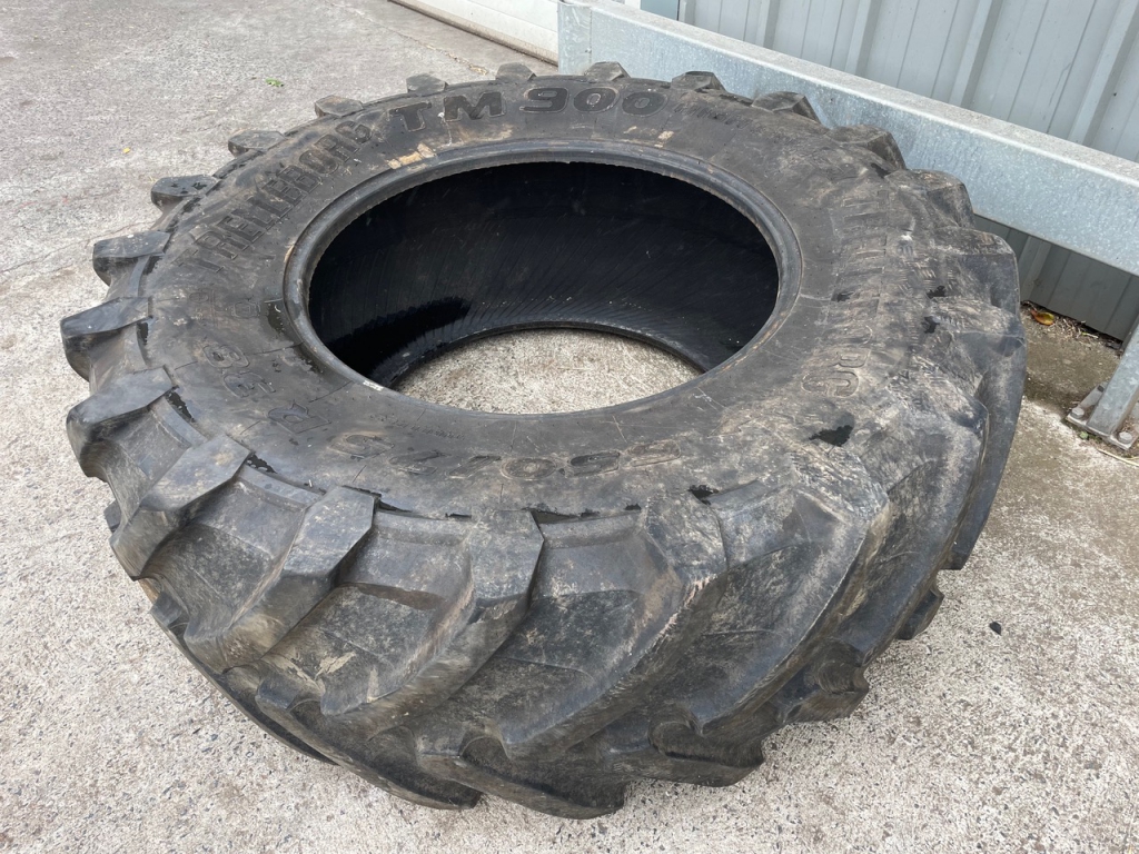 1x 650/75/38 Trelleborg 50% tyre