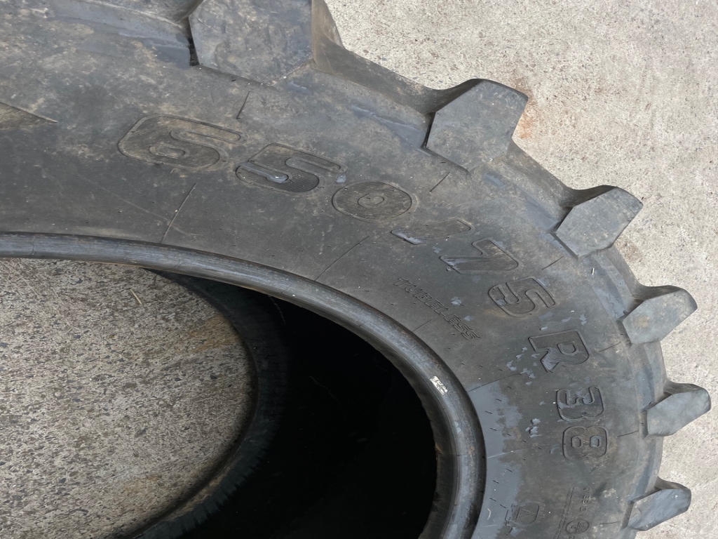 1x 650/75/38 Trelleborg 50% tyre
