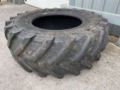1x 650/75/38 Trelleborg 50% tyre