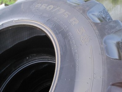 2x new 650/75/38 Michelin tyres