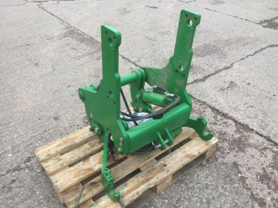 Zuidberg front linkage to fit 6000/6010 4 cylinder John Deere tractors, 2013, 3.2 ton, as new, removed from very low hour tractor