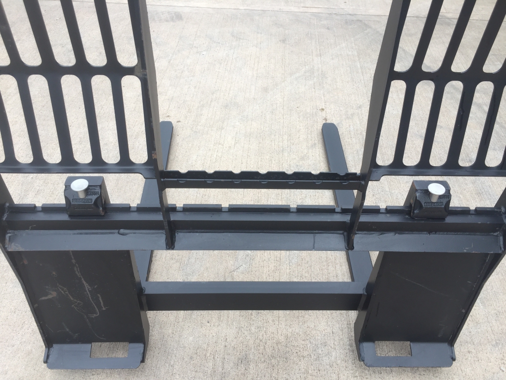 Quicke Walk through pallet tines, NEW, Skid steer hooks