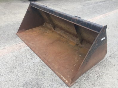 Slewtic bucket, 2013, 7ft 6, Merlo hooks, very little use