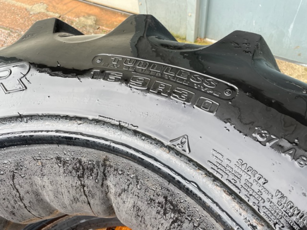 2x Goodyear 16.9/30 Goodyear Super Traction 80% tyres