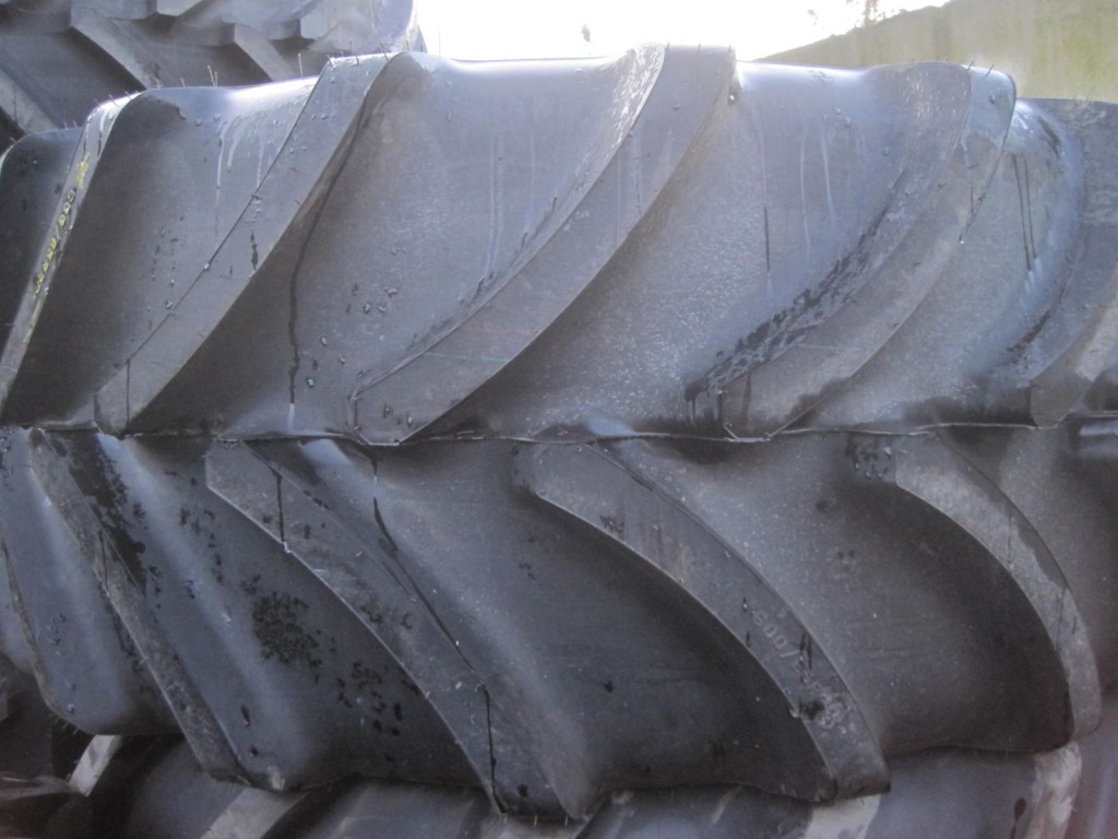 1x new 600/65/28 Firestone tyre