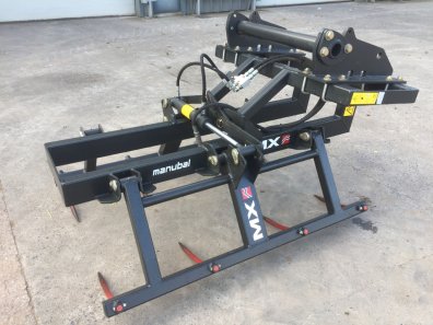 MX V500 round bale grab, 2017, bolt on manitou hooks, other hooks available to fit, as new, this grab will pick up 2 round bales
