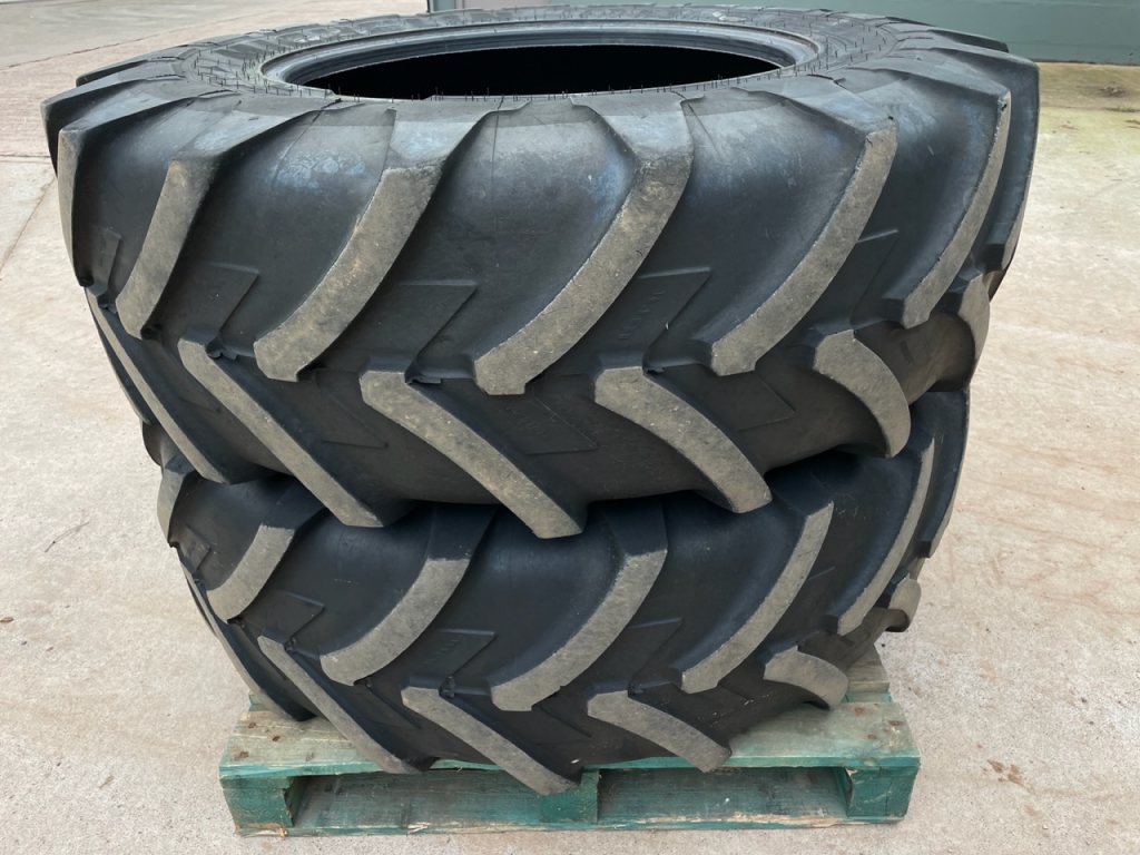 2x 16.9/30 Michelin tyres 20%