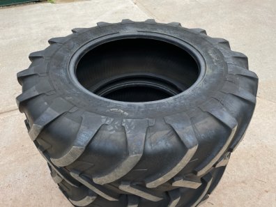 2x 16.9/30 Michelin tyres 20%