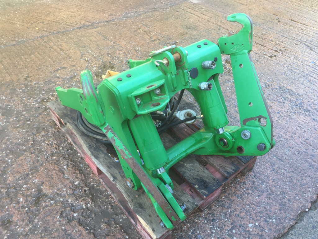 Zuidberg front linkage, to fit John Deere 6 cylinder 30/R/M series tractors, 2015, 5 ton lift, front service, good condition