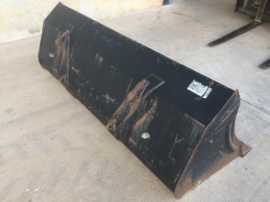 Quicke 210H bucket, used, 6ft 6 wide, Euro hooks