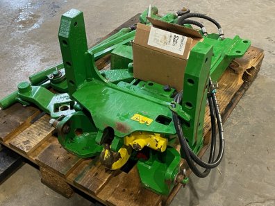 John Deere 8R 370 pickup hitch, 2020