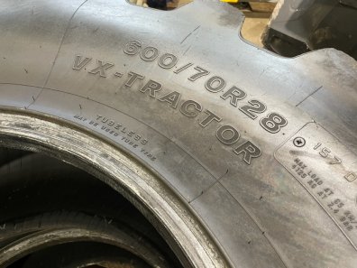 2x 600/70/28 Bridgestone tyres 50%