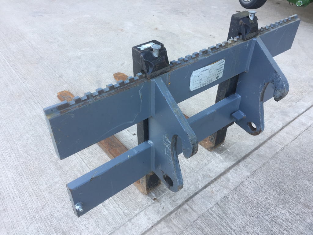 JCB Pallet tines, 2021, 2500kg, tool carrier hooks
