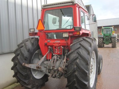 18.4/34 75% + 10.0/16 35% Massey Ferguson wheels and tyres
