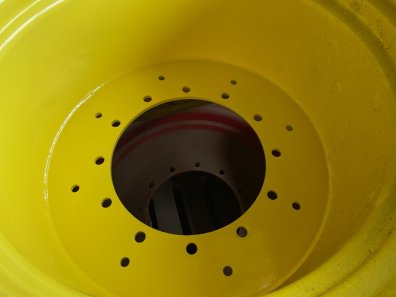 2x 23x30 front wheels for John Deere 7930
