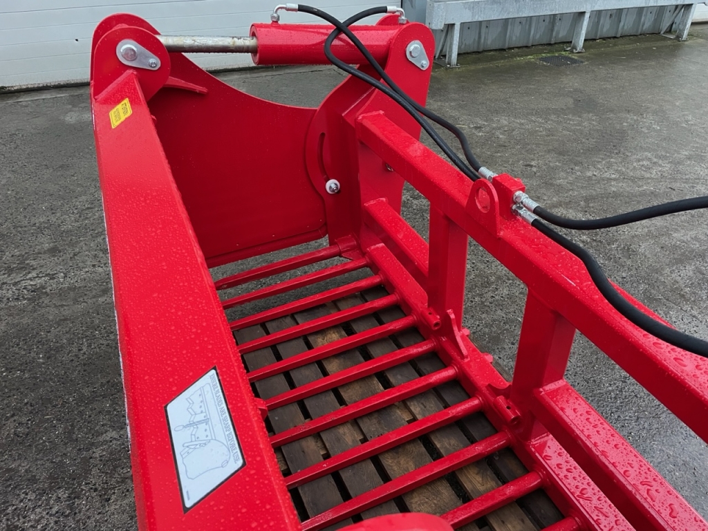 Redrock 100 series, 200 shear grab, NEW, 2 Metres wide, 1 Metre high, twin ram, chrome rams, bolt on blades