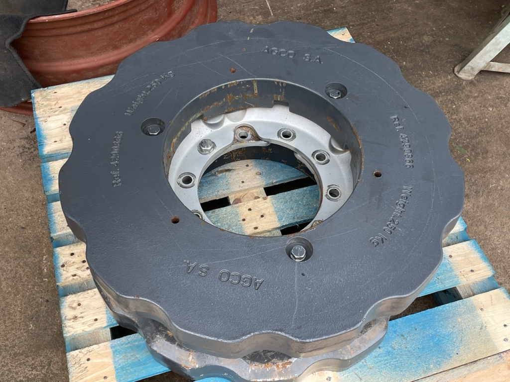 2x Massey Ferguson wheel weights, 250kg, complete with weight carriers