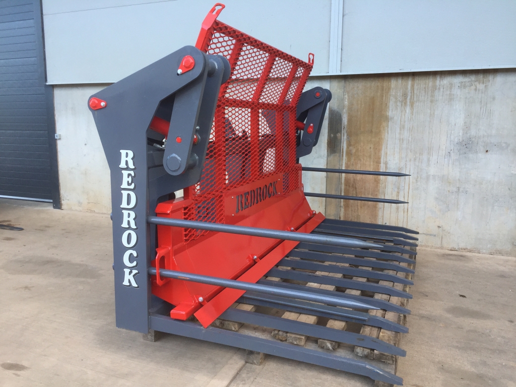Redrock 10ft push off buckrake, NEW, 10ft wide, 12x hardox tines + 4x side tines, three point linkage brackets, adapter to JCB Q-fit available