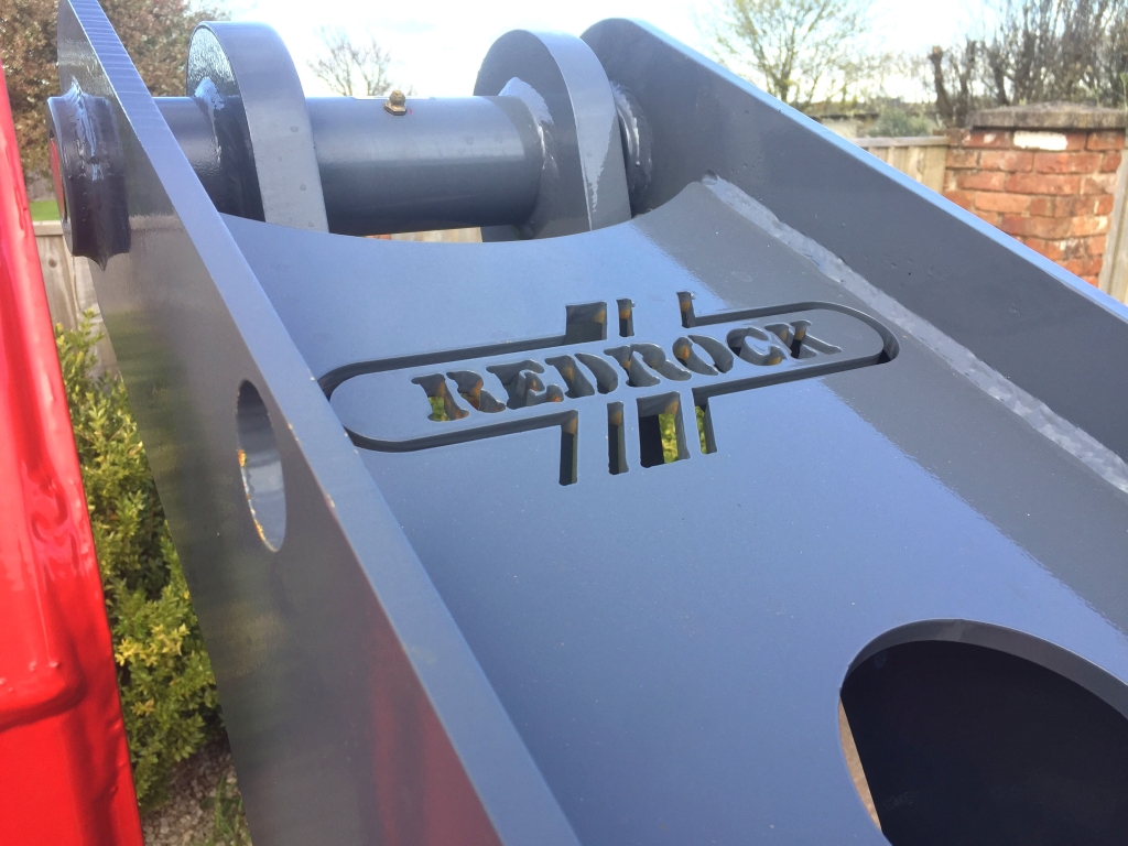 Redrock 10ft push off buckrake, NEW, 10ft wide, 12x hardox tines + 4x side tines, three point linkage brackets, adapter to JCB Q-fit available