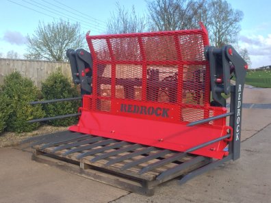 Redrock 10ft push off buckrake, NEW, 10ft wide, 12x hardox tines + 4x side tines, three point linkage brackets, adapter to JCB Q-fit available