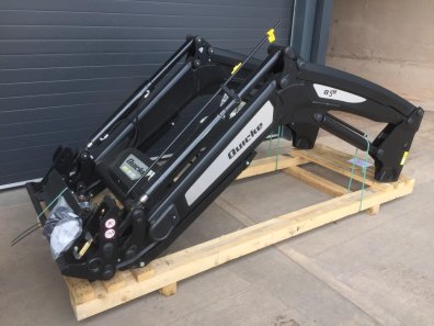 Quicke Q5m Performance loader boom, NEW, Euro carriage, soft ride suspension, third service