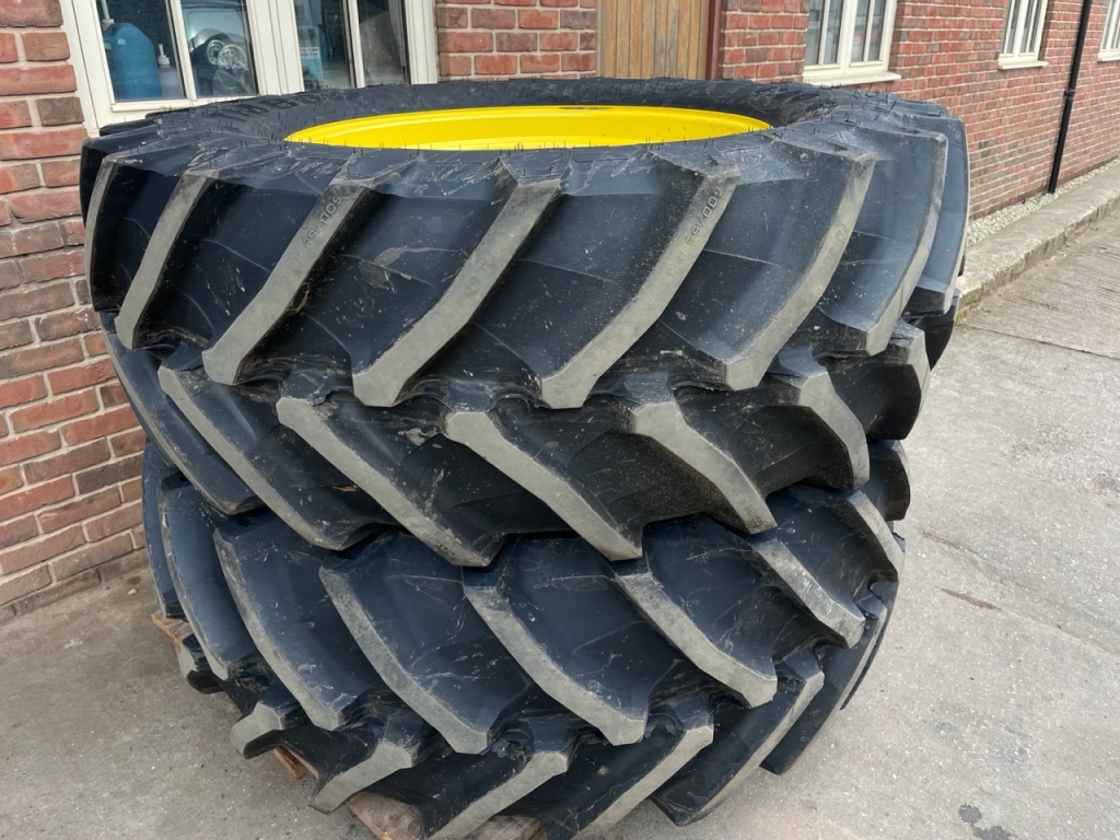 2x 600/65/38 + 2x 540/65/24 Trelleborg 99% tyres fitted to John Deere wheels, as new