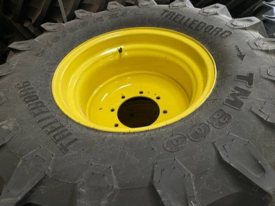 2x 600/65/38 + 2x 540/65/24 Trelleborg 99% tyres fitted to John Deere wheels, as new