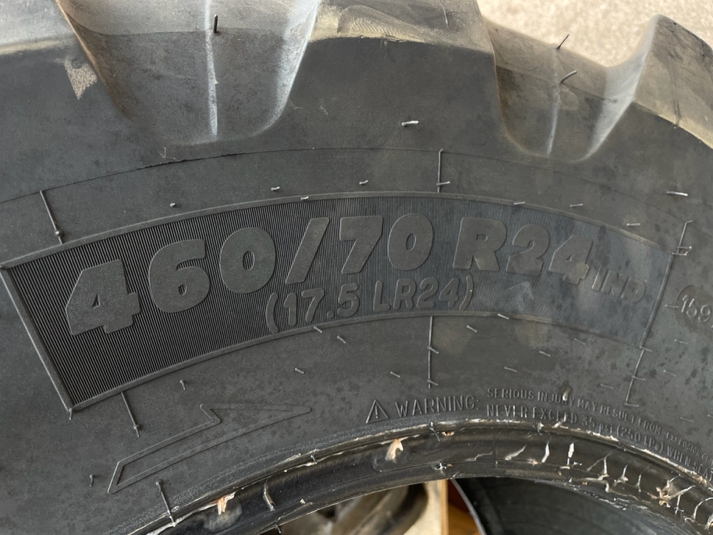 1x 460/70/24 Michelin tyre