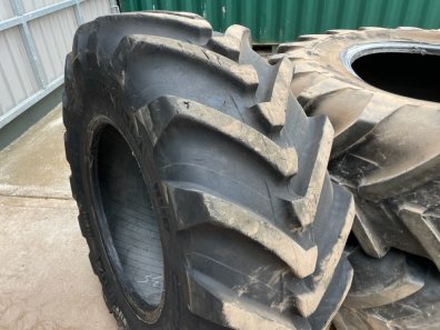 1x 460/70/24 Michelin tyre