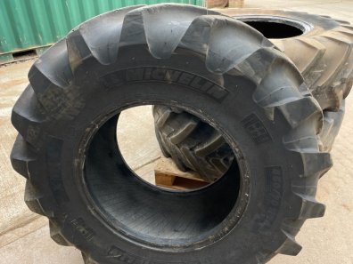 1x 460/70/24 Michelin tyre