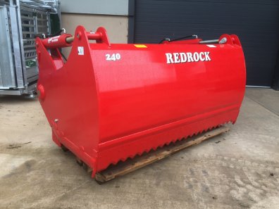 Redrock 240/130 shear grab, NEW, 2.4 meters wide, 1.3 meter high, twin ram, chrome rams, bolt on blades