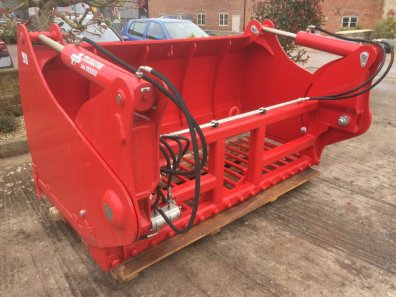 Redrock 240/130 shear grab, NEW, 2.4 meters wide, 1.3 meter high, twin ram, chrome rams, bolt on blades
