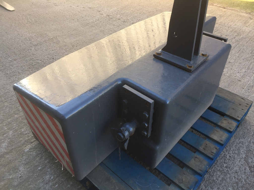 Fendt 2500kg weight