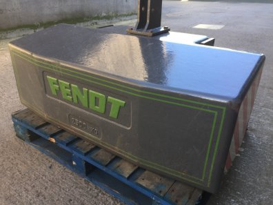 Fendt 2500kg weight