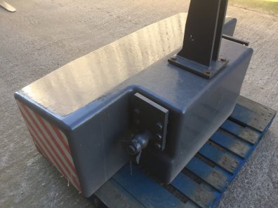 Fendt 2500kg weight