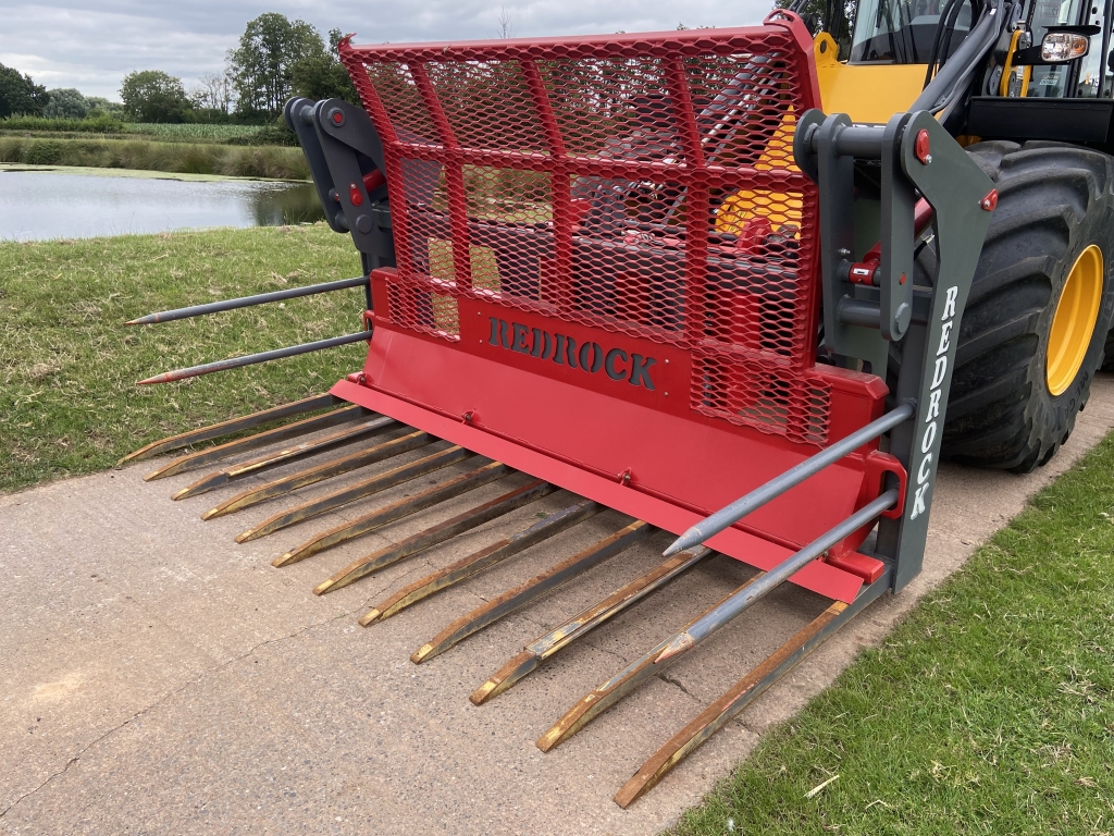 Redrock 10ft push off buckrake, 05/2024, 10ft wide, 12x hardox tines + 4x side tines, three point linkage brackets, as new, JCB Q-fit adapter also available