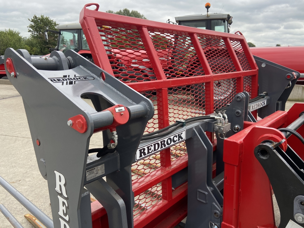 Redrock 10ft push off buckrake, 05/2024, 10ft wide, 12x hardox tines + 4x side tines, three point linkage brackets, as new, JCB Q-fit adapter also available